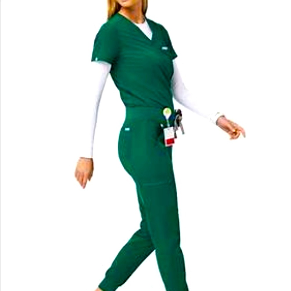 Hunter Green Figs Scrub set